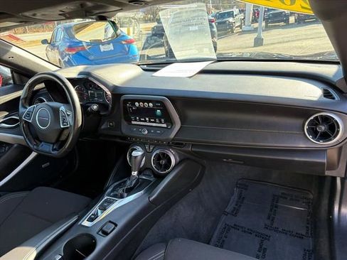Used 2018 Chevrolet Camaro LT image 6