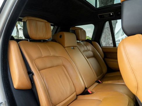 Used 2020 Land Rover Range Rover Autobiography AWD/4WD image 23