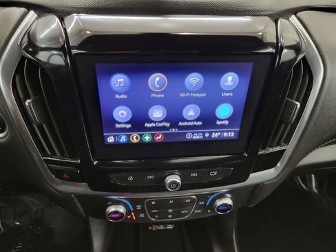 Used 2023 Chevrolet Traverse LT image 8