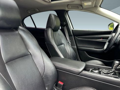 Used 2021 MAZDA MAZDA3 s FWD image 32