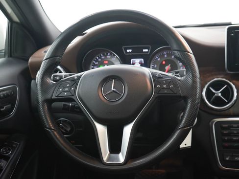 Used 2015 Mercedes-Benz GLA 250 4MATIC image 15