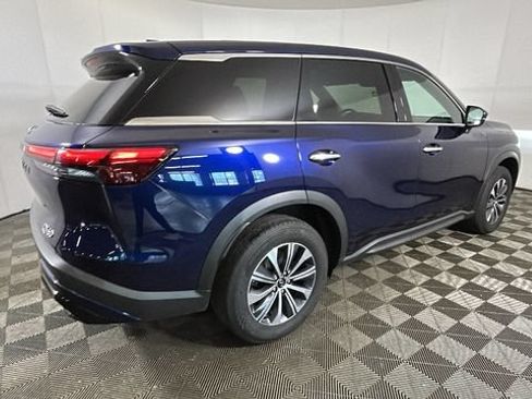 Used 2024 INFINITI QX60 Pure AWD/4WD image 2
