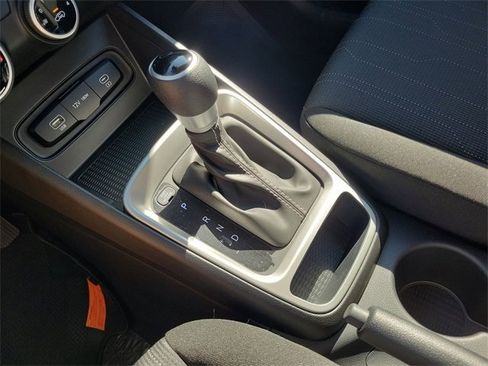 New 2026 Hyundai Venue SE image 12