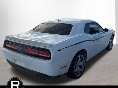 Used 2015 Dodge Challenger SXT Plus w/ Sound Group II image 7