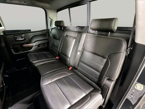 Used 2018 GMC Sierra 2500 Denali w/ Duramax Plus Package AWD/4WD image 19