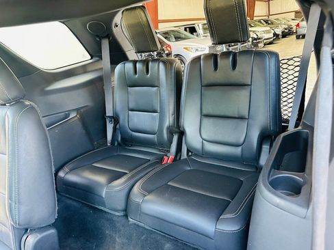 Used 2015 Ford Explorer Sport w/ Equipment Group 401A AWD/4WD image 17