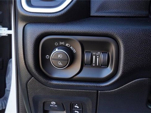 Used 2022 RAM 1500 Laramie image 18