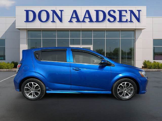Used 2019 Chevrolet Sonic LT w/ Convenience Package FWD image 5