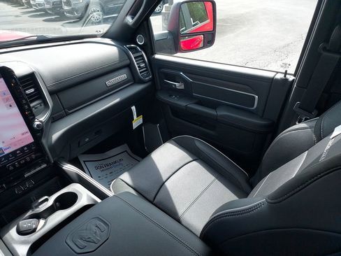 New 2026 RAM 2500 Laramie AWD/4WD image 11