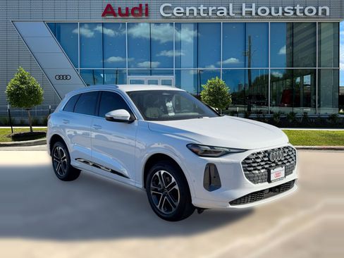 New 2025 Audi Q5 Premium w/ 19" Wheel Package image 7