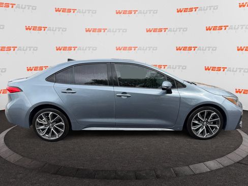 Used 2022 Toyota Corolla SE w/ SE Premium Package FWD image 6