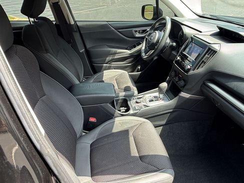 Used 2021 Subaru Forester Premium AWD/4WD image 25