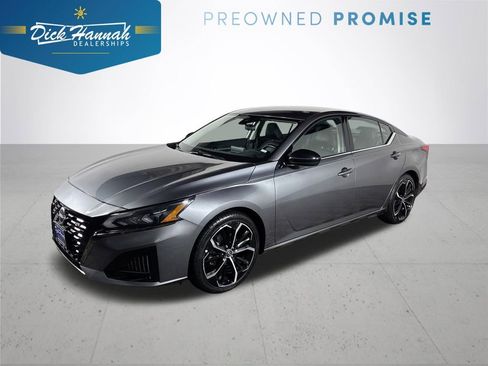 Used 2023 Nissan Altima 2.5 SR image 1