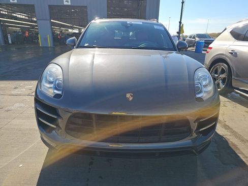 Used 2016 Porsche Macan Turbo image 2