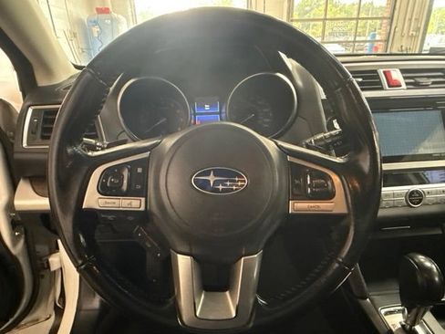 Used 2016 Subaru Outback 2.5i Limited AWD/4WD image 13