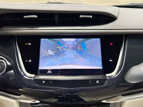 Used 2025 Cadillac XT6 Premium Luxury FWD image 24