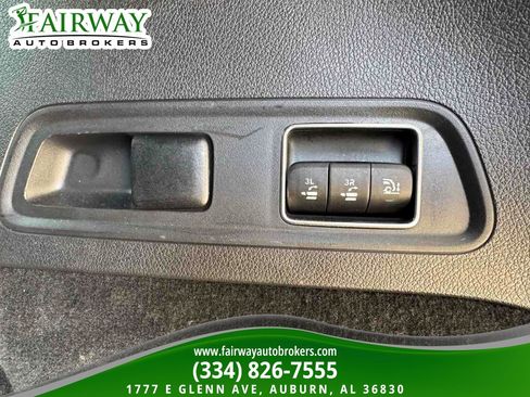 Used 2025 Mercedes-Benz GLS 450 4MATIC image 29