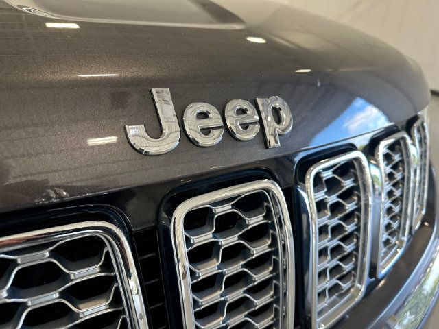 Used 2019 Jeep Grand Cherokee Summit AWD/4WD image 35