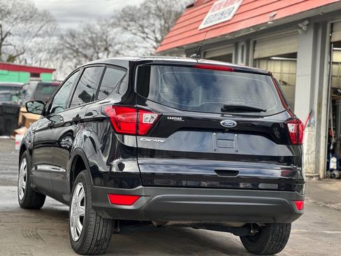 Used 2019 Ford Escape S image 6