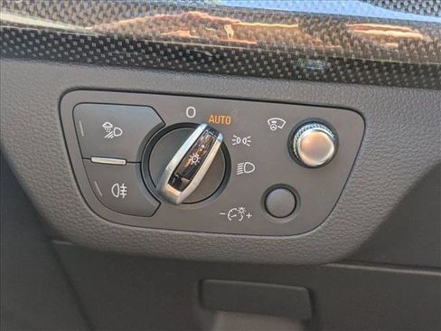 Used 2018 Audi SQ5 Prestige image 12