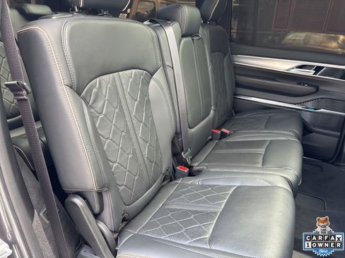 Used 2023 Jeep Grand Wagoneer Series III AWD/4WD image 49
