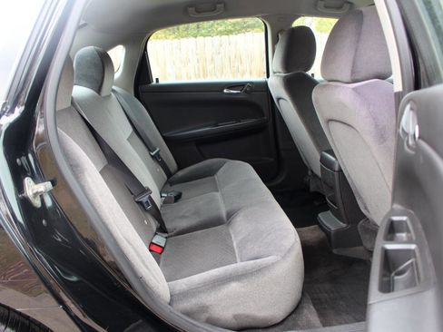 Used 2016 Chevrolet Impala LT image 31