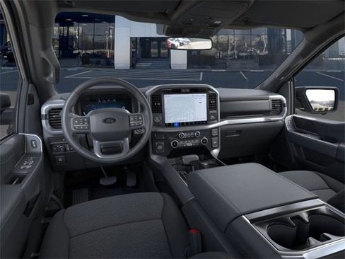 New 2025 Ford F150 XLT w/ Equipment Group 302A MID image 9