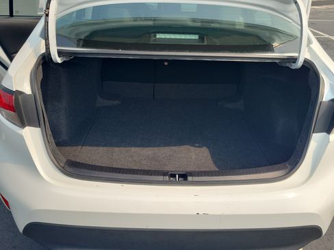 Certified 2025 Toyota Corolla LE FWD image 9