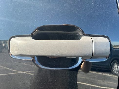 Used 2016 Toyota Tundra SR5 AWD/4WD image 19