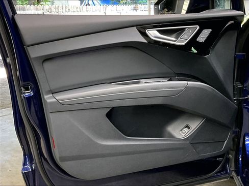 Used 2023 Audi Q4 e-tron Premium Plus w/ Premium Plus RWD image 24