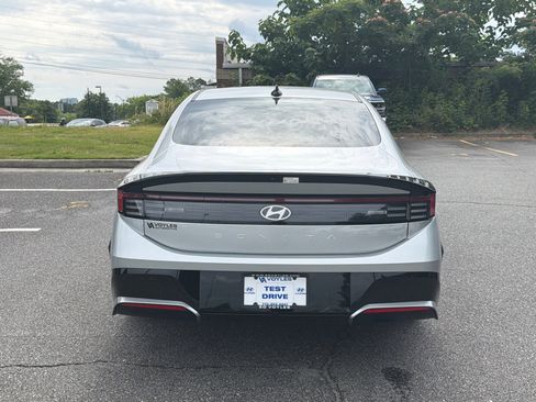 Certified 2025 Hyundai Sonata SEL FWD image 6