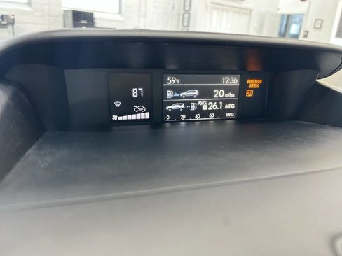 Used 2018 Subaru Forester 2.5i Limited image 22