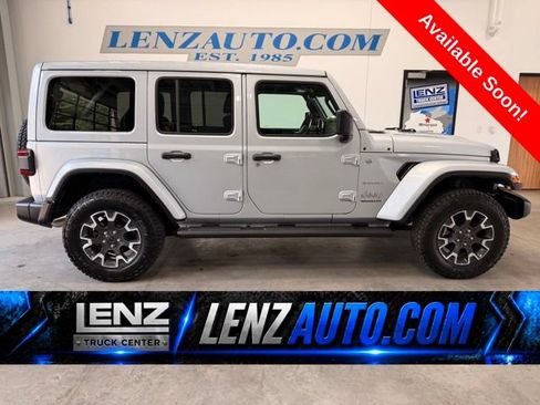 Used 2024 Jeep Wrangler Unlimited Sahara w/ Technology Group AWD/4WD image 1