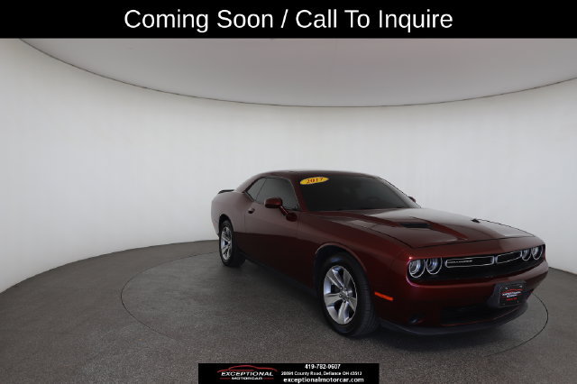 Used 2017 Dodge Challenger SXT RWD image 27