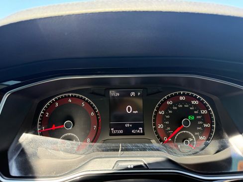 Used 2019 Volkswagen Jetta SE FWD image 18
