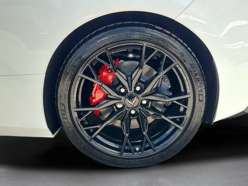 Used 2027 Chevrolet Corvette Stingray Coupe RWD image 35