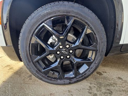 New 2026 Chevrolet Traverse RS image 33