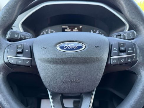Used 2022 Ford Escape SE w/ SE Sport Appearance Package FWD image 18