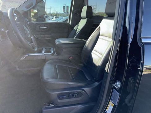 Certified 2023 GMC Sierra 3500 Denali w/ Denali Ultimate Package AWD/4WD image 4