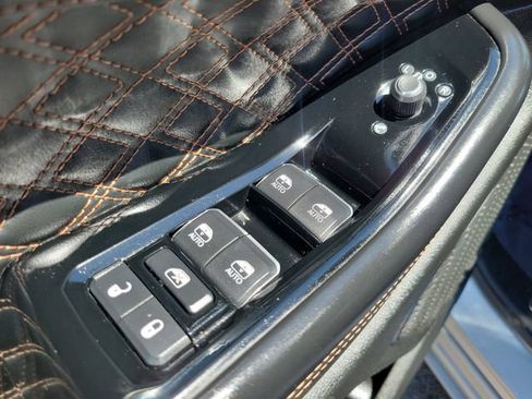 Used 2022 Jeep Grand Cherokee Summit AWD/4WD image 38