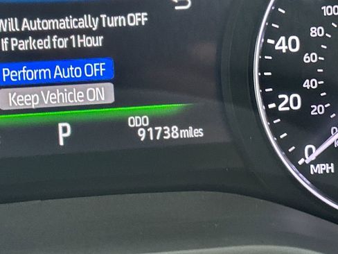 Used 2021 Toyota Sienna Platinum image 21