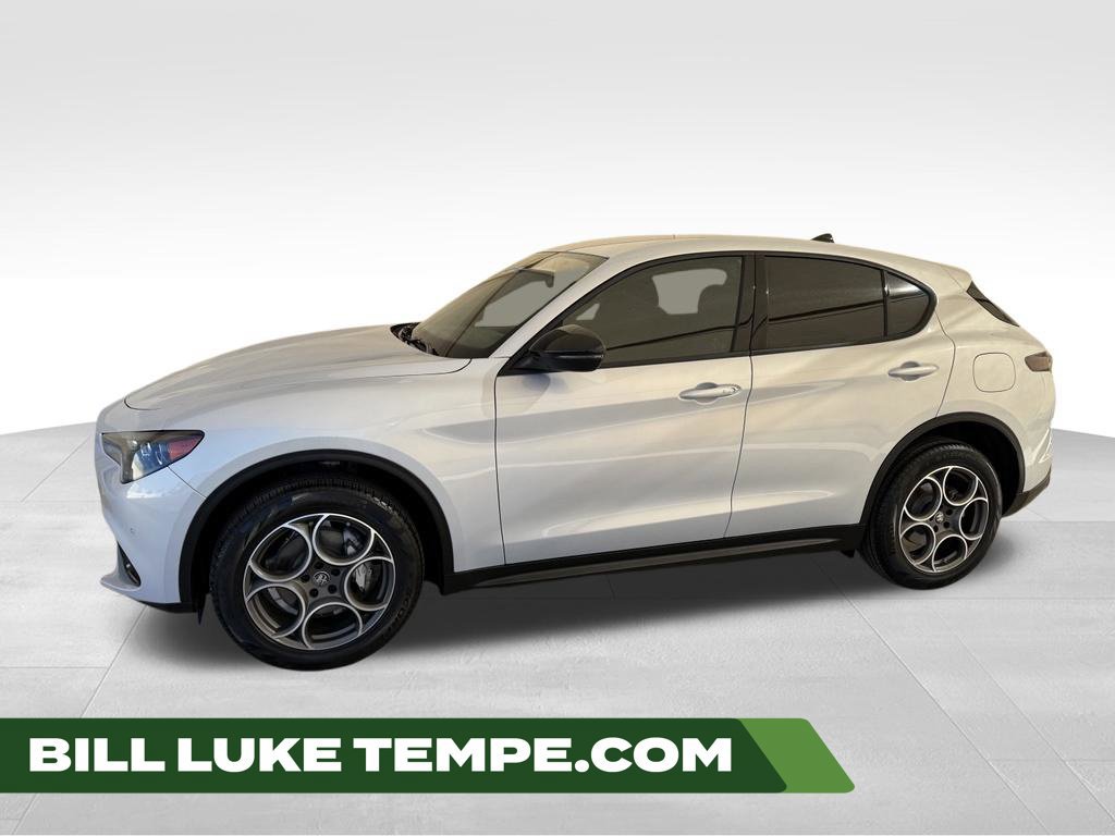 New 2025 Alfa Romeo Stelvio Sprint w/ Convenience Package AWD/4WD image 1