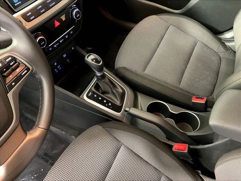 Used 2022 Hyundai Accent Limited FWD image 17