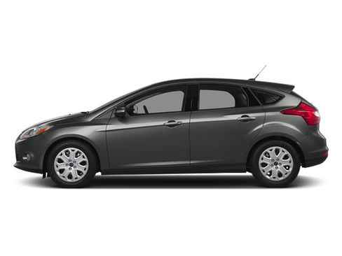 Used 2014 Ford Focus SE w/ Equipment Group 201A FWD image 3