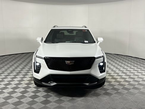 Used 2024 Cadillac XT4 Sport image 10
