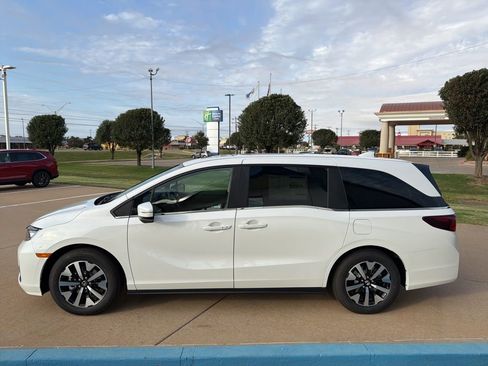 New 2026 Honda Odyssey EX-L image 5