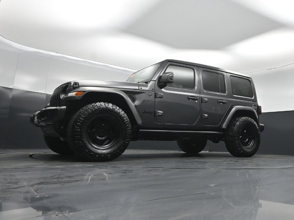 Used 2020 Jeep Wrangler Unlimited Sahara AWD/4WD image 37