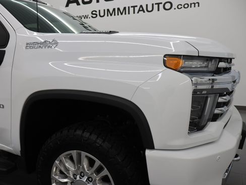 Used 2022 Chevrolet Silverado 3500 High Country w/ Safety Package II AWD/4WD image 28