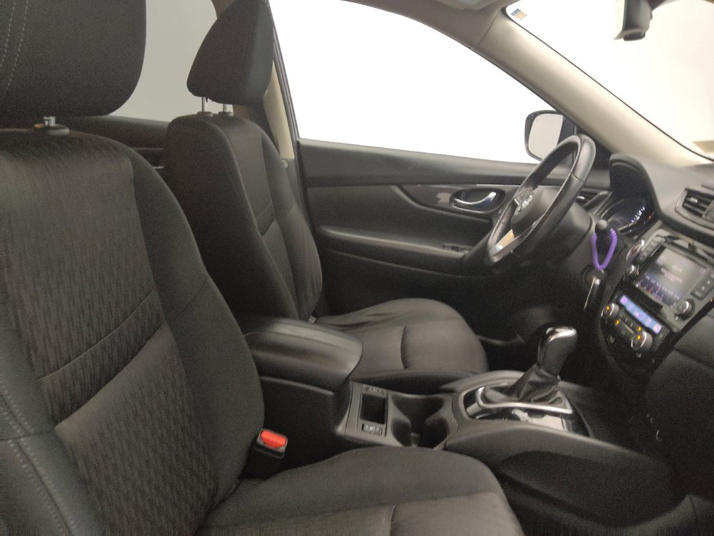 Used 2019 Nissan Rogue SV FWD image 21