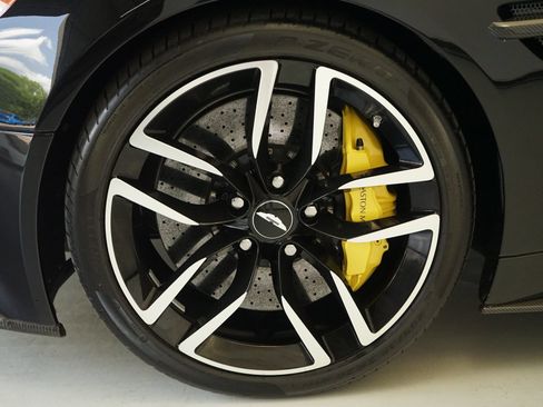 Used 2015 Aston Martin Vanquish Coupe RWD image 30